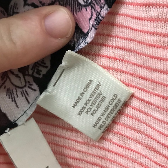 ONE LEFT‼️ LOFT outlet🌺 Floral Accent Scarf - Picture 7 of 7